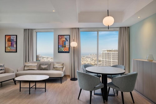 2 Bedroom Suite Near Doha Bank Dubai 2 Luxury Bookings