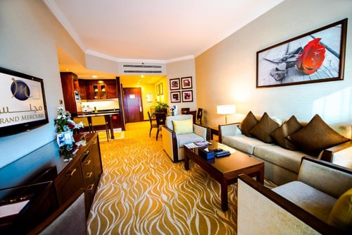 Two Bedroom Apartment near Sheikh Hazza MosquePark 2 Luxury Bookings