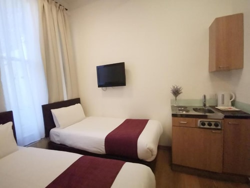Double Or Twin Room Near Kildare Gardens LON 4 Luxury Bookings