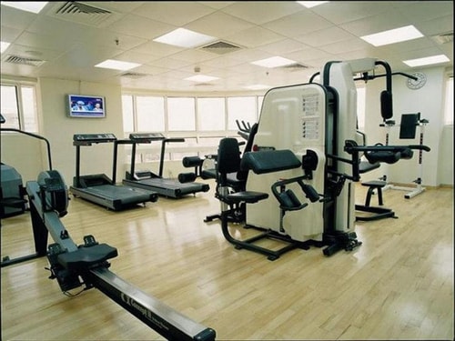 Deluxe Studio Near financial Center Metro Station 11 Luxury Bookings