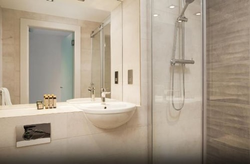 Studio Near Stratford Park LON 6 Luxury Bookings