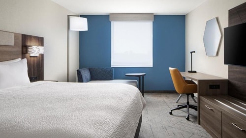 Standard King Room Near American Red Cross DAL Luxury Bookings