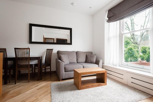 One Bedroom Apartment Near Cosmo Nannies LON 6 Luxury Bookings
