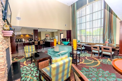 Queen Studio Suite Near Thorne Stadium HOU 10 Luxury Bookings