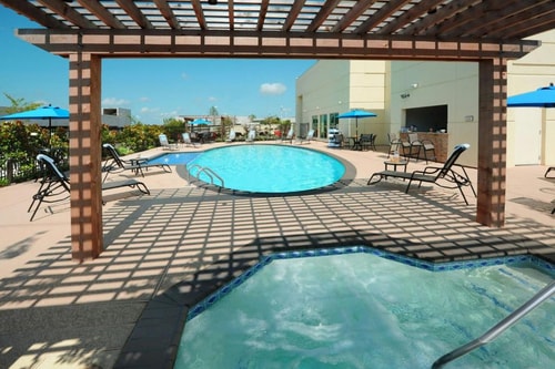 King Room Near George Bush Park HOU 14 Luxury Bookings
