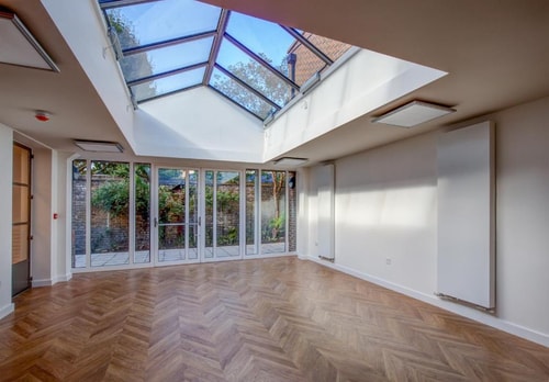 King Room Near Albert Gardens LON 8 Luxury Bookings