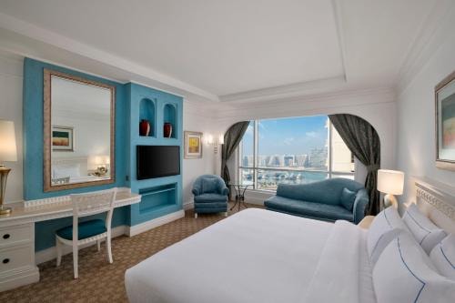 Luxury Club Suite Near France Consulate Dubai 0 Luxury Bookings
