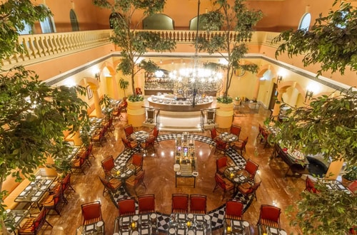 Deluxe King Or Twin Room Near Al Muteena Park 8 Luxury Bookings