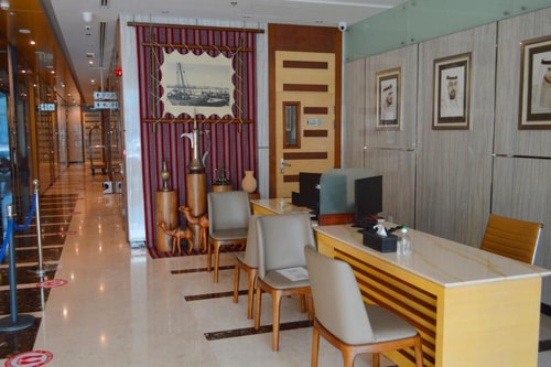 1 Bedroom Apartment Near Mall of Emirates 13 Luxury Bookings