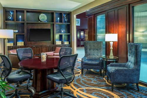King Room Near Nativity Pilgrimage HOU 5 Luxury Bookings