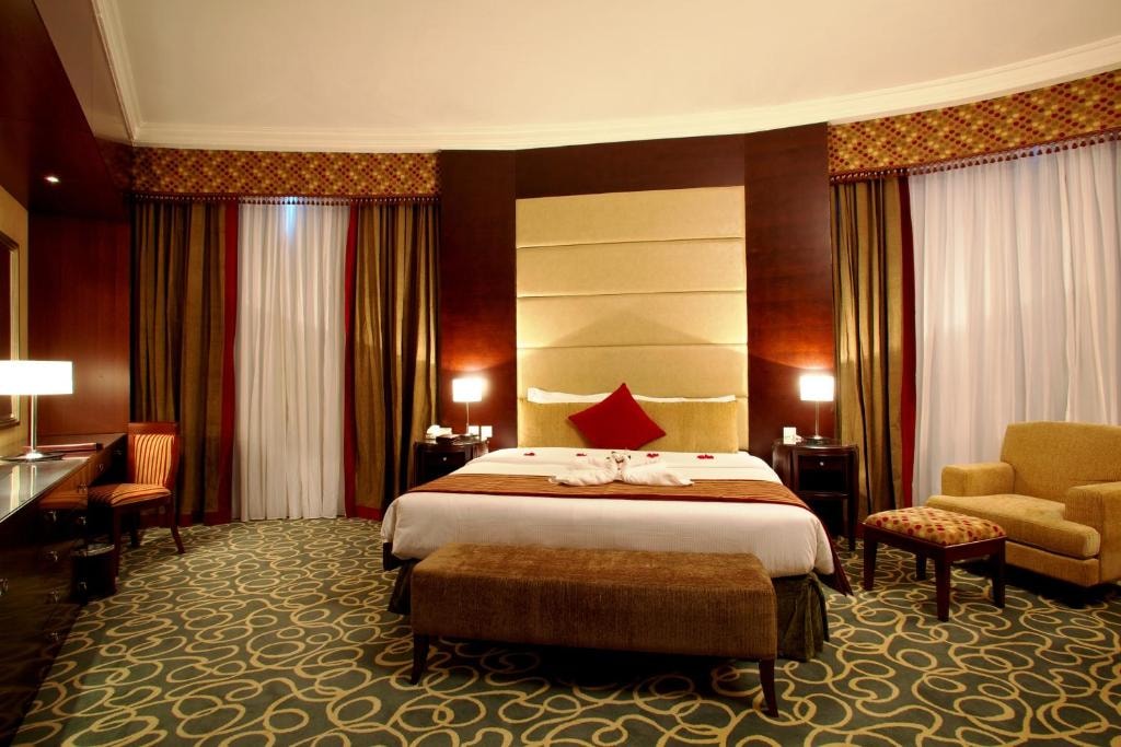 Junior Suite Near Cady Royal Medical Center Luxury Bookings