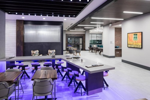 King Room Near Bayou Greenways Park HOU 12 Luxury Bookings