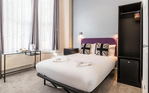 Double Or Twin Room Near Big Picture LON 5 Luxury Bookings
