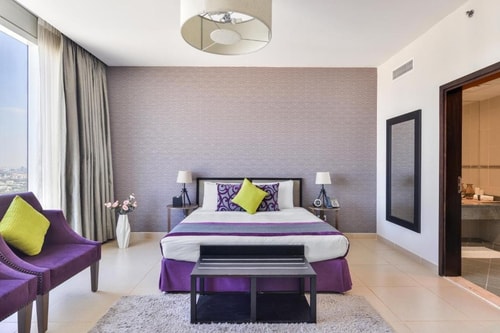 Deluxe Two Bedroom Apartment Near Park Place Tower 2 Luxury Bookings