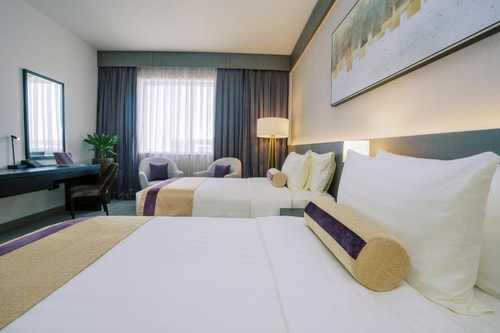 King Or Twin Room Pet Allow Near Dubai Creek Plaza Luxury Bookings