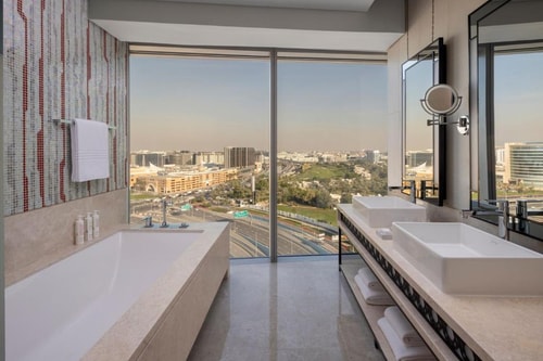 Two Bedroom Suite Near To Jewel Of The Creek 6 Luxury Bookings