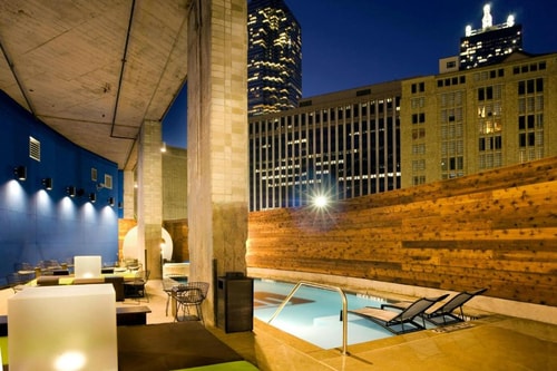 Guest King Room Near Pioneer Plaza DAL 12 Luxury Bookings