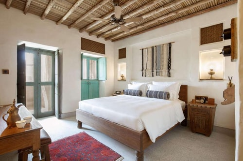 King Heritage Room Near Al Seef heritage Souq 4 Luxury Bookings