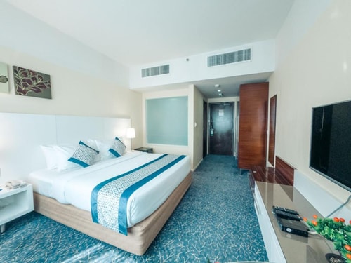 Superior King Room Near Abu Dhabi Mall 1 Luxury Bookings