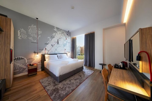 Executive Room Near Jaddaf Metro Station Luxury Bookings