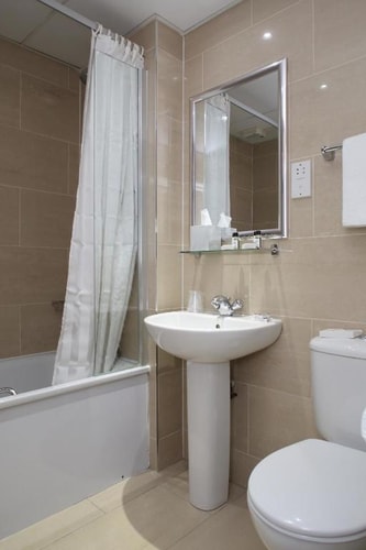 Double Or Twin Room Near Royal Mail Postbox LON 5 Luxury Bookings