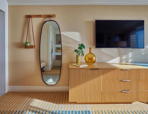 King Room City View Near Bounce Luggage Storage LA 4 Luxury Bookings
