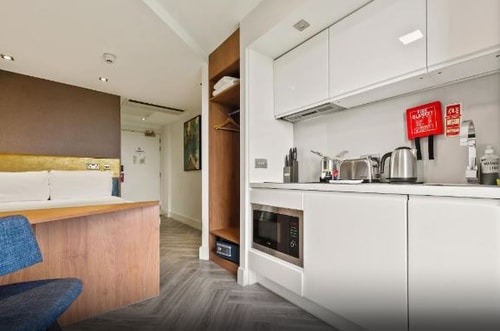 Studio Near Stratford Park LON 7 Luxury Bookings