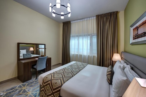 One Bedroom Apartment Walk from Mashreq Metro STN 3 Luxury Bookings