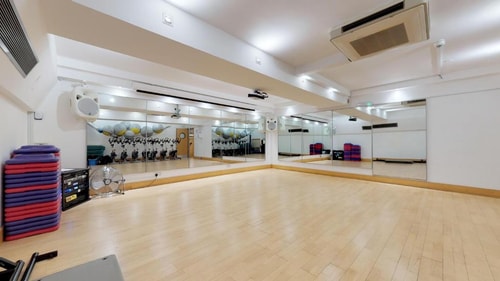 Standard Room Near Holland Park LON 4 Luxury Bookings