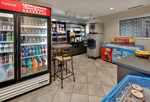 Studio Queen Suit Near Brief Therapy Institute DAL 15 Luxury Bookings