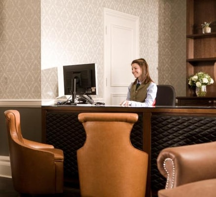 Classic Double Room Near Sunken Garden LON 9 Luxury Bookings