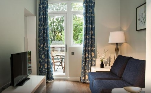 Studio Near Tantric Journey LON 3 Luxury Bookings