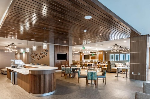 King Room Near Chipotle Mexican Grill DAL 11 Luxury Bookings