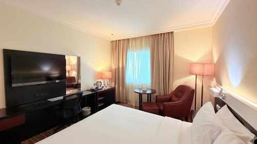 Executive King Or Twin Room Near Al Ghurrair Mall 5 Luxury Bookings