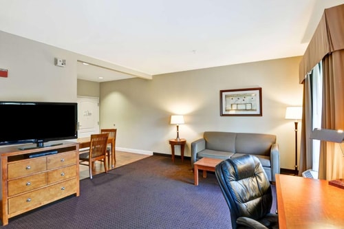 King Studio Suite Near George Bush Park HOU 4 Luxury Bookings