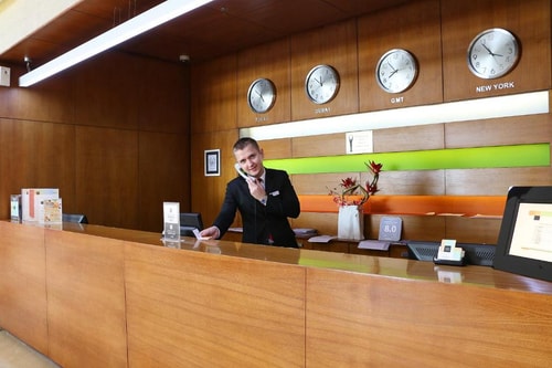 Classic Double Or Twin Room Near Green Hypermarket 8 Luxury Bookings