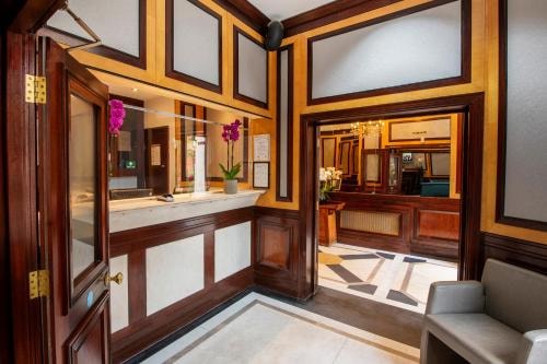 Double Or Twin Room Near Activemine Pilates LON 11 Luxury Bookings