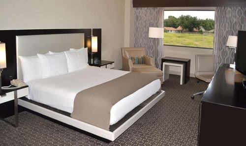 King Room Near William P Hobby Airport HOU Luxury Bookings