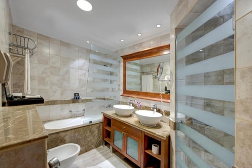 Executive Suite Near Mall Of Emirates 6 Luxury Bookings