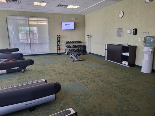 King Studio Near Collins Elementary School HOU 16 Luxury Bookings