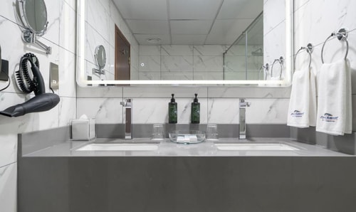King Suite Near Barium Technologies 5 Luxury Bookings