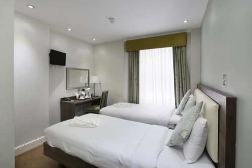 Double Or Twin Room Near Cleveland Square LON 4 Luxury Bookings