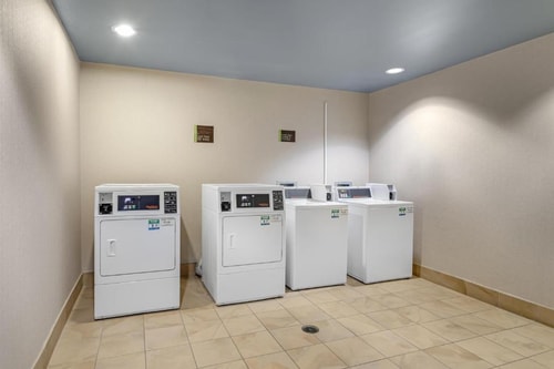 Queen Room Near AMF Windfern Lanes HOU 15 Luxury Bookings