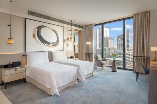 Deluxe Marina City View Room Near The Qix Club 1 Luxury Bookings