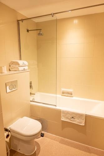 Executive Suite Near Ggico Metro Station 6 Luxury Bookings
