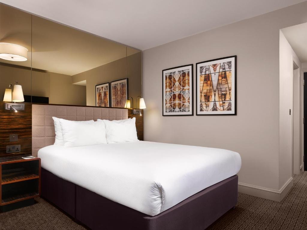 Classic Double Room Near Virgin Active LON Luxury Bookings