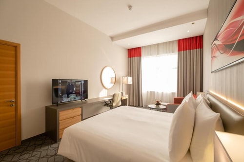 King Or Twin Room Near Noble Veterinary Clinic 2 Luxury Bookings