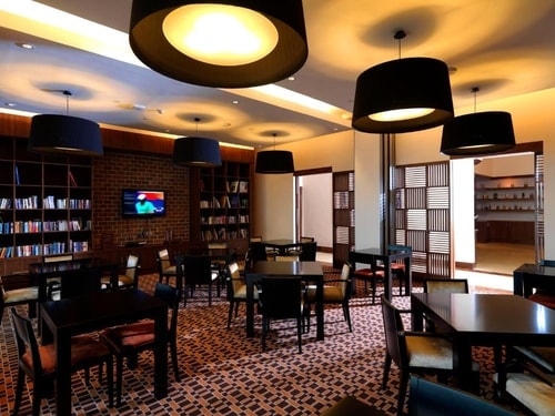 King Studio Suite Near To Civic Square Park Ab 5 Luxury Bookings