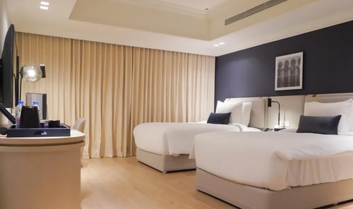 Premium Studio Near Al Seef Village Mall Abu Dhbai 2 Luxury Bookings