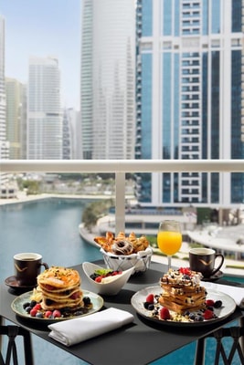 Premium One Bedroom Suite Near DMCC Metro Station 15 Luxury Bookings